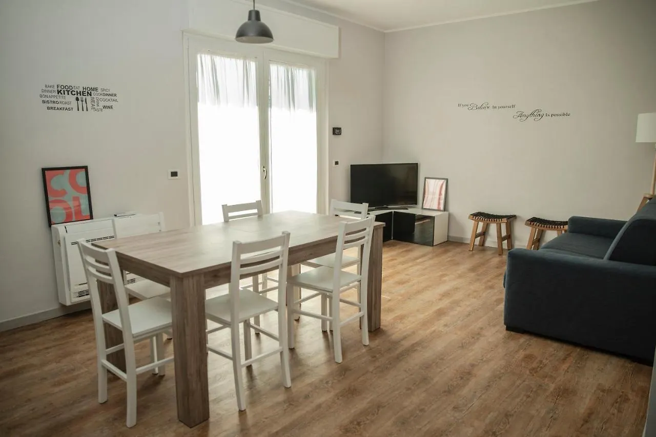 شقة Otta House Garda Lake كاستلْنْيوفو ديل غارد إيطاليا