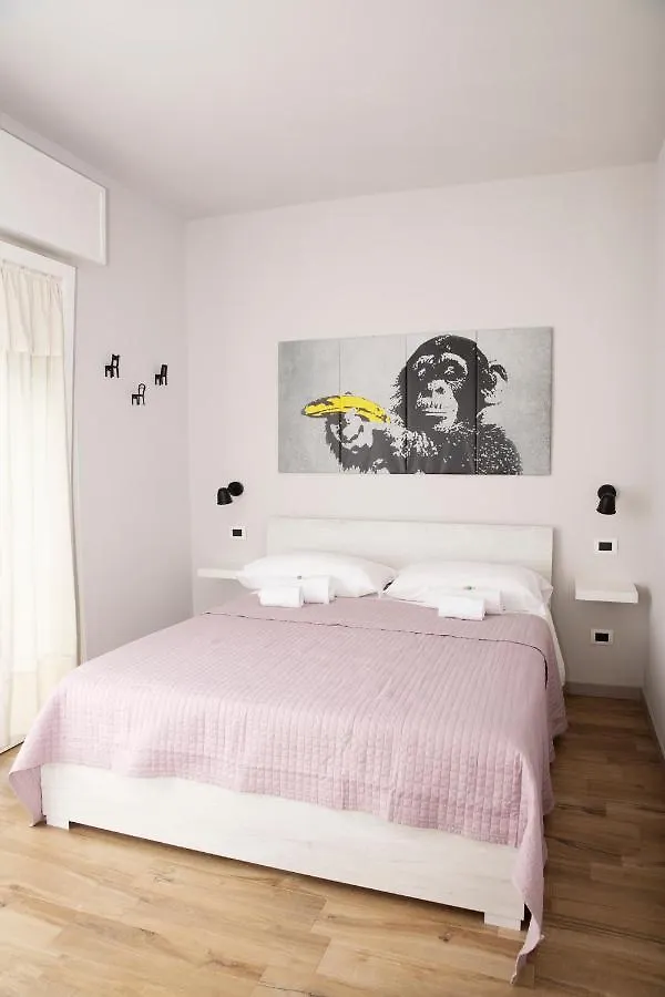 Otta House Garda Lake كاستلْنْيوفو ديل غارد إيطاليا