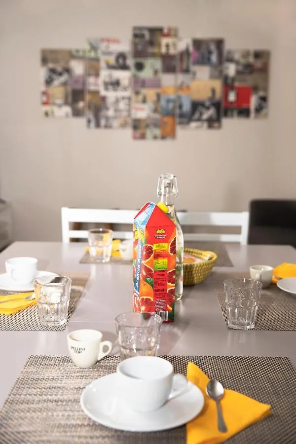 Otta House Garda Lake كاستلْنْيوفو ديل غارد
