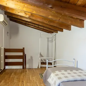 Apartment Blu Bed, Castelnuovo del Garda