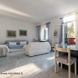 https://outstanding-sea-landscape.hotelitalianriviera.com